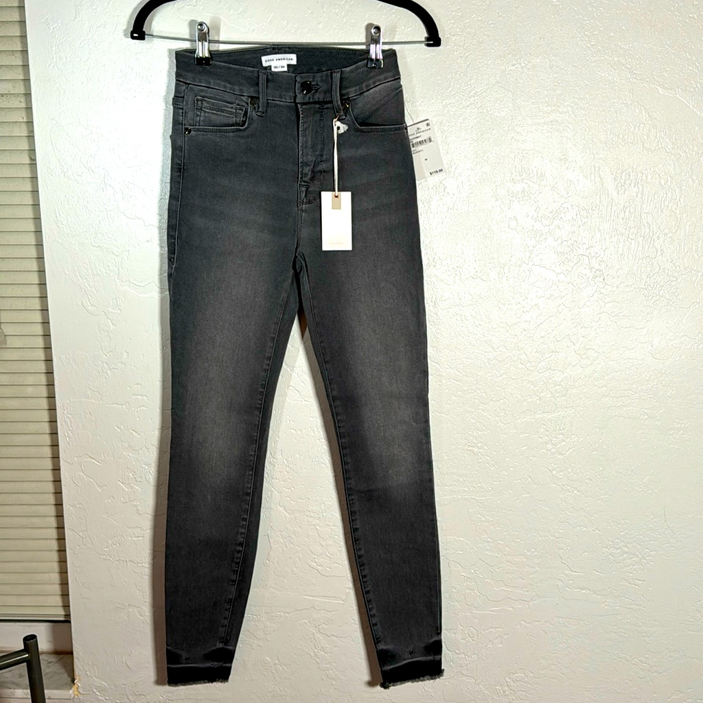 Nwt Good American Good Leg Crop Gray, Black Skinny Sculpting Size 00 Raw Hem